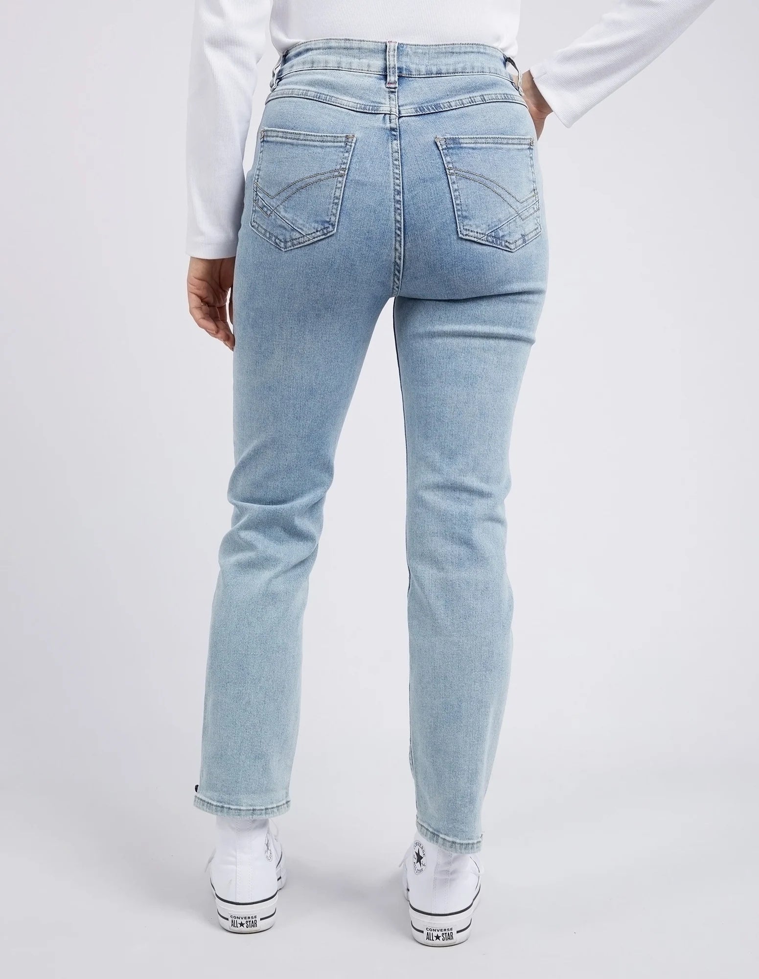 Ada Straight Leg Jean - Light Blue Wash - Elm Lifestyle