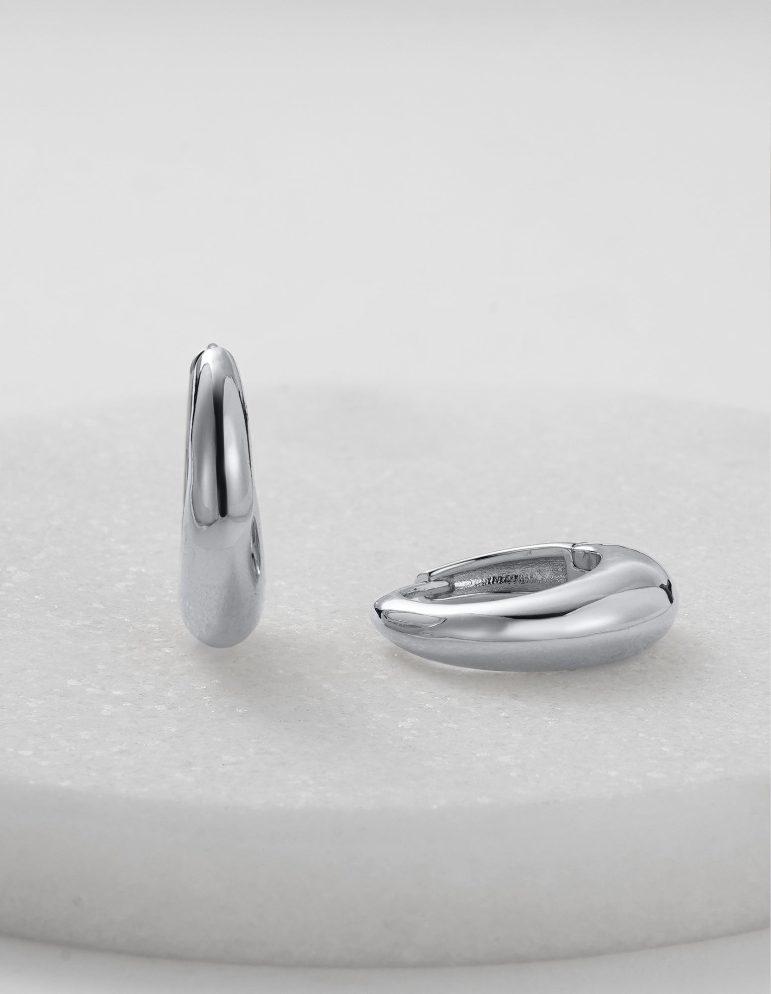 Cleo Hoop Earring Medium - Silver - Zafino