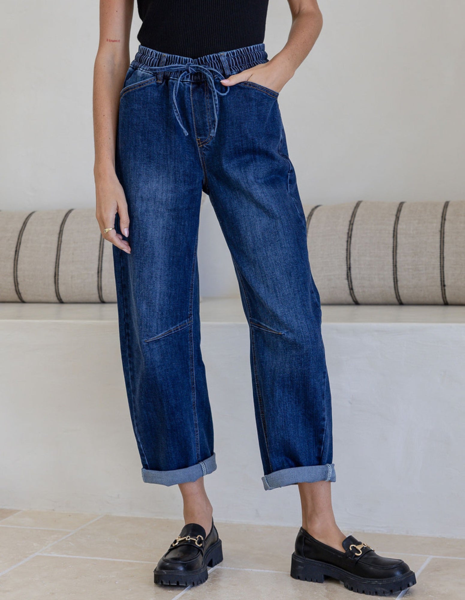 Frankie Barrel Jogger Jeans - Country Denim