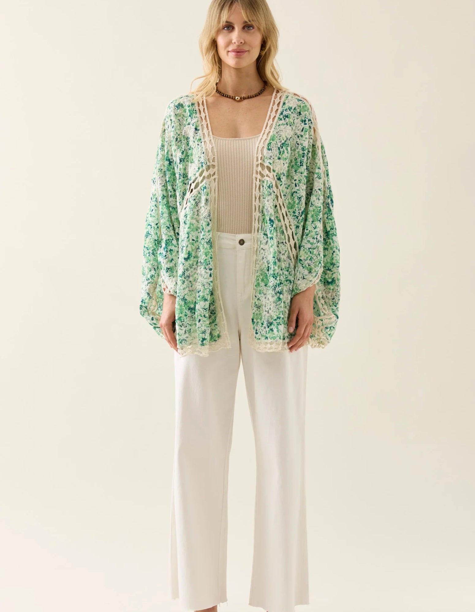 Oline Lace Cape - Jasmine - Isle of Mine